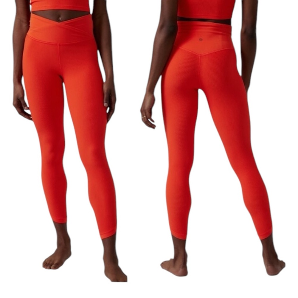 ATHLETA Elation Crossover Rib 7/8 Tight in Flame Orange. Size Small